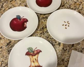Set of apple plates 