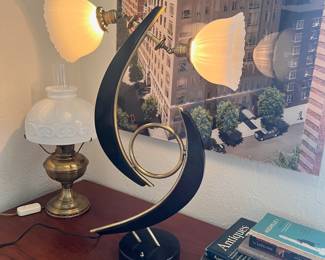 Cool lamp Art Deco MCM works both