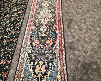 2'11" x 10'6" Hand knotted Runner