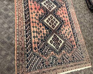 5' x 6'10" Persian Rug