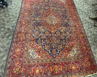 6'6" x 10'2" Hand Knotted Rug