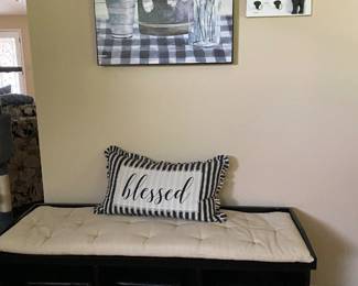 bench - baskets included, wall decor
