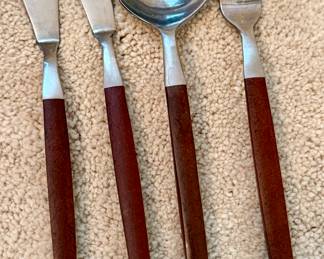 Cheese and Serving Utensils by Ecko Eterna