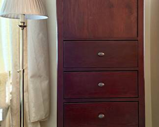 Vermont Tubbs Chest of Drawers with Top Storage Section