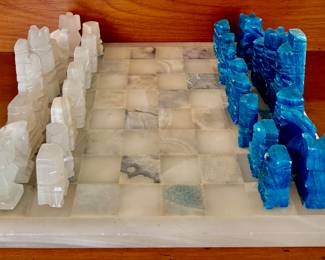 Vintage Onyx Chess Set