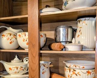 Several pieces of vintage Hall – Autumn leaf.