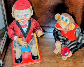 Vintage 'smoking McGregor' or smoking man toy. And Cragston crap shooting monkey toy.