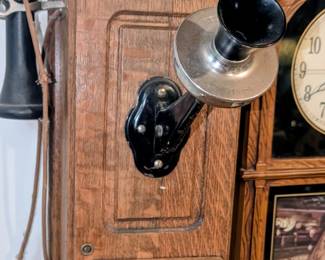 Antique Kellogg quarter sawn oak telephone, the real deal!