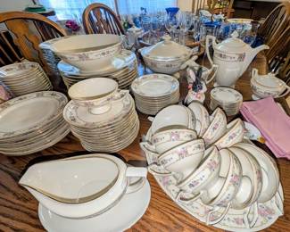 Johann Haviland- primrose China -95 pieces.