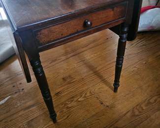 Antique drop leaf table - Old Salem