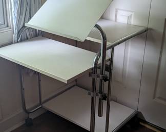 Rolling desk/table 
