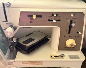 Singer vintage sewing machine
