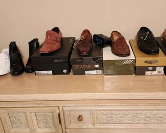 Men's shoes also