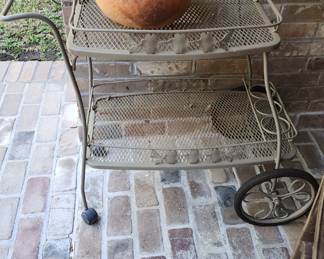 Serving cart
