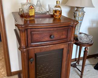Bar refrigerator cabinet 