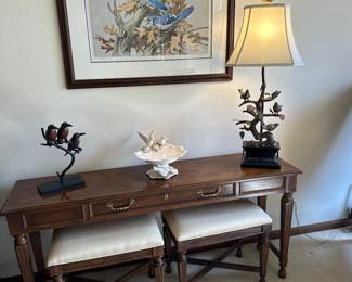 Sofa table with stools 
