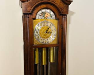 2 grandfather clocks 