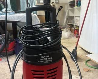 Husky 1650 PSI Powerwasher