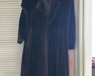 Dark Brown Mink Fur Coat 