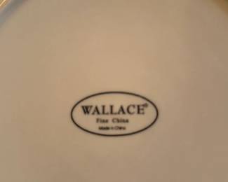 Wallace Fine China "Rose Point" Pattern Dinnerware Set 