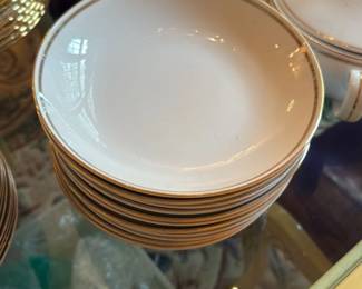 Wallace Fine China "Rose Point" Pattern Dinnerware Set 