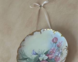 Vintage Decorative Porcelain Plates with Floral Motifs 