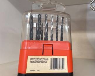 Black & Decker 15 piece drill bit set 