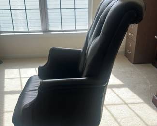 Executive Leather Office Chair 