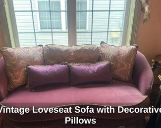 Vintage Loveseat Sofa with Decorative Pillows 