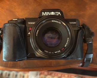 Minolta 7000 AF Maxxum Camera with 50mm F/1.7 Lens 