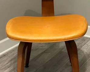 MODERN CHAIR