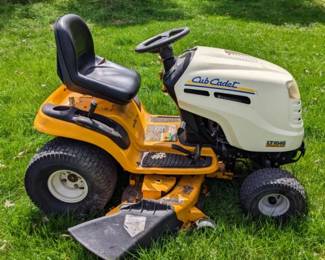 CUB CADET RIDING MOWER