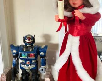 ROBOT BOOKENDS ANGLE