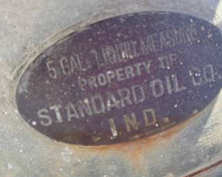 STANDARD OIL CAN