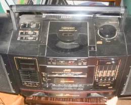 JVC BOOMBOX RADIO