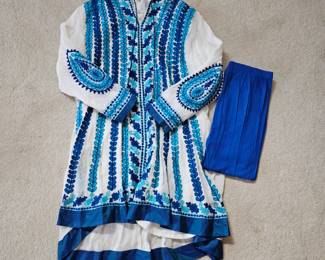 Lot #8 - Middle Eastern Tunic & Leggings Set