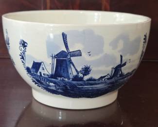 Lot #179 - Delft Blue Holland Hand Painted Bowl