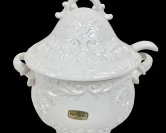 Lot #138 - Napcoware Napco Provincial C-7995 Ceramic Soup Tureen.