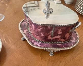 Beautiful footed box with silverplate lid, trim and tortoiseshell body