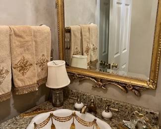 No, the sink isn't for sale - a shame!