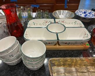 Pfaltzgraff Winter Berry bowls and six piece serving set