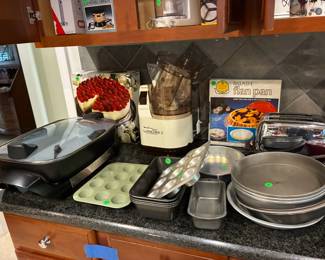 Lots of kitchenware