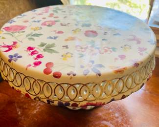 Pretty Cake Stand