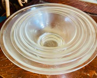 Vintage mixing bowls 