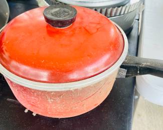 Vintage Club Aluminum Cookware 