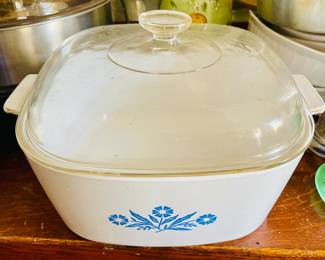 Cornflower Blue Corning Cookware with Lid