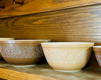 Vintage Pyrex Set - Woodland Pattern