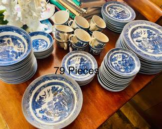 Johnson Brothers, Willow Pattern, 79 Pieces