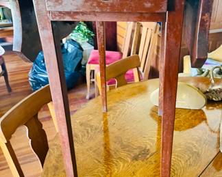 Drop leaf end table 