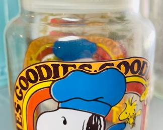 Vintage Snoopy Jar